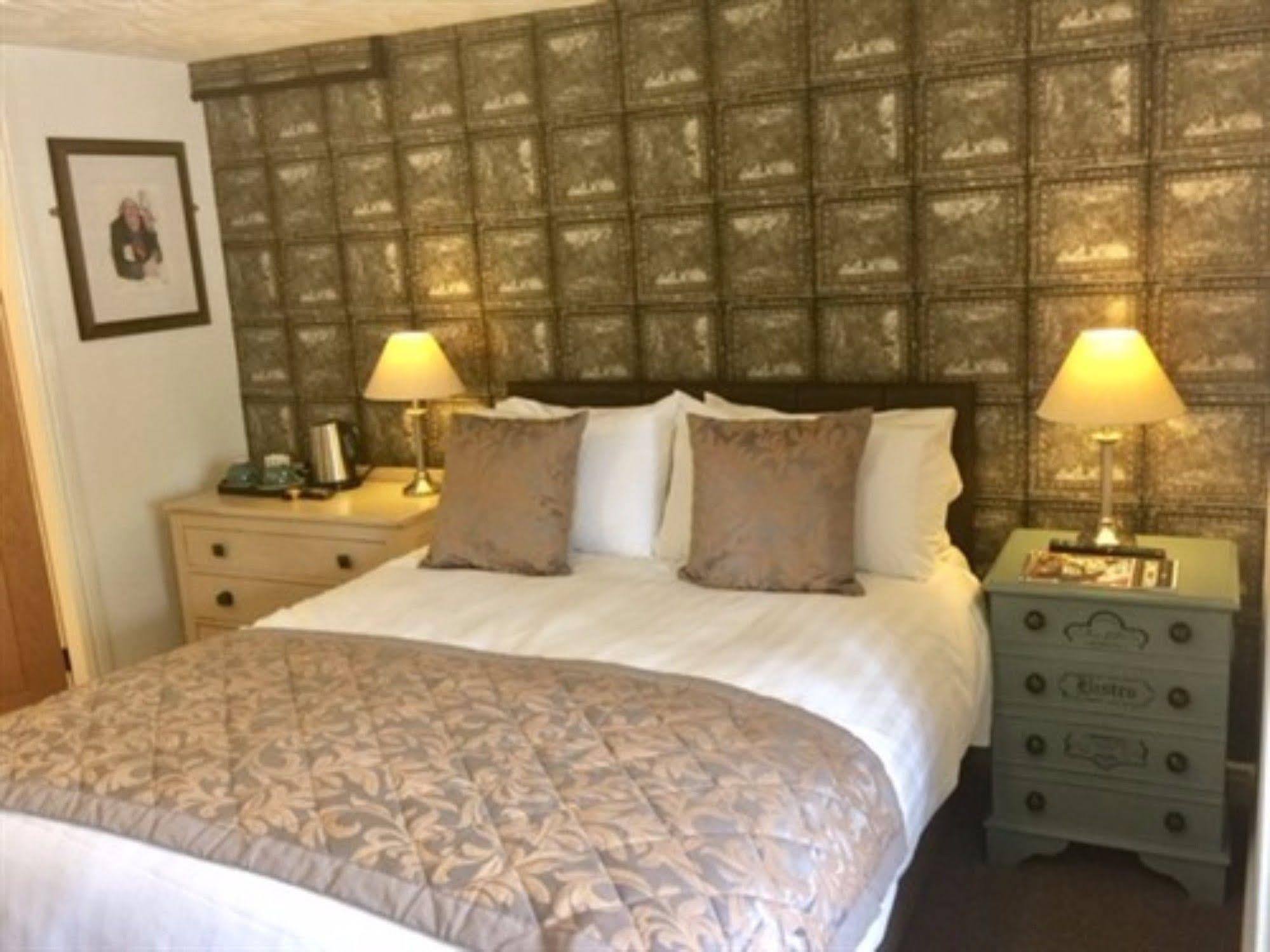 נאנטוויץ' The Swan Inn מראה חיצוני תמונה