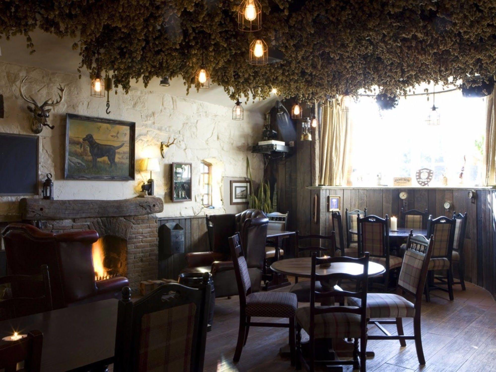 נאנטוויץ' The Swan Inn מראה חיצוני תמונה